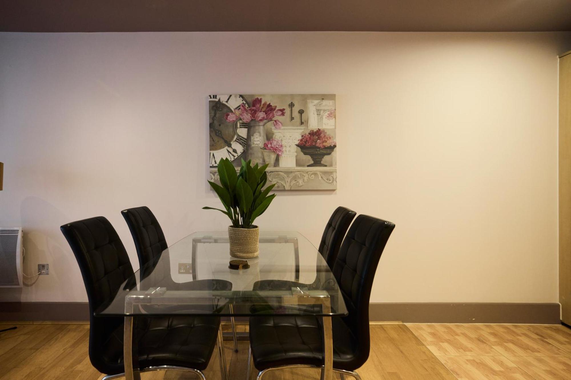 The Vauxhall Hideout - Comfy 2Bdr Flat With Balcony Londres Exterior foto