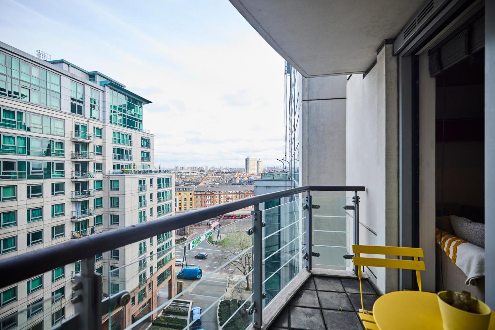 The Vauxhall Hideout - Comfy 2Bdr Flat With Balcony Londres Exterior foto